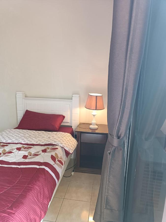 Sofea Inn Bukit Merah - Suria A7733 Kampong Selemat Екстериор снимка