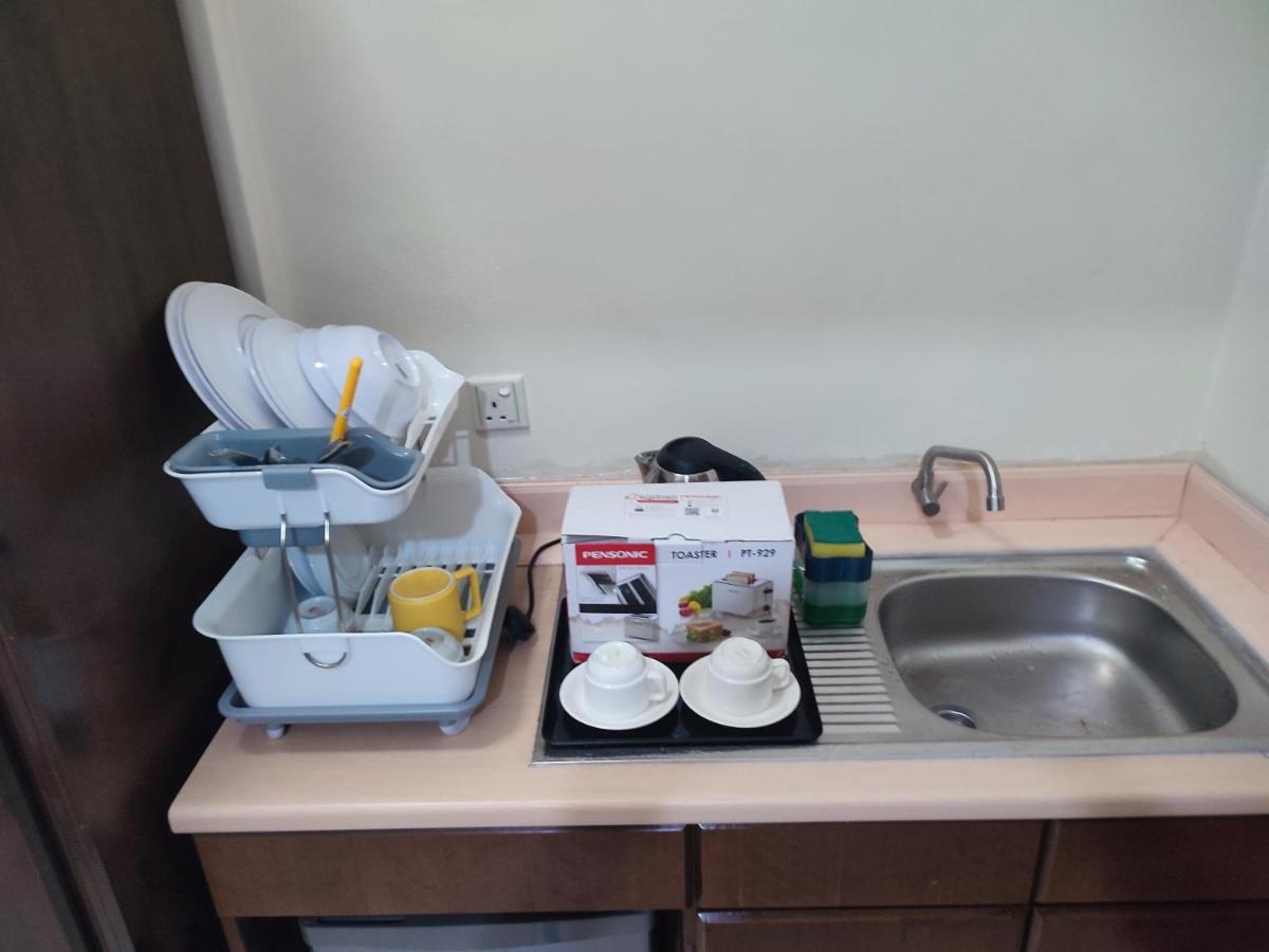 Sofea Inn Bukit Merah - Suria A7733 Kampong Selemat Екстериор снимка